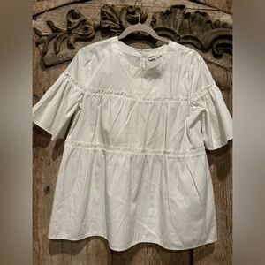 Gap white smocked top size XS.